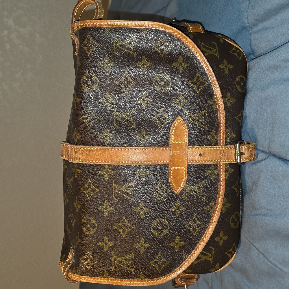 Louis Vuitton Saumur 30 Monogram Shoulder Bag